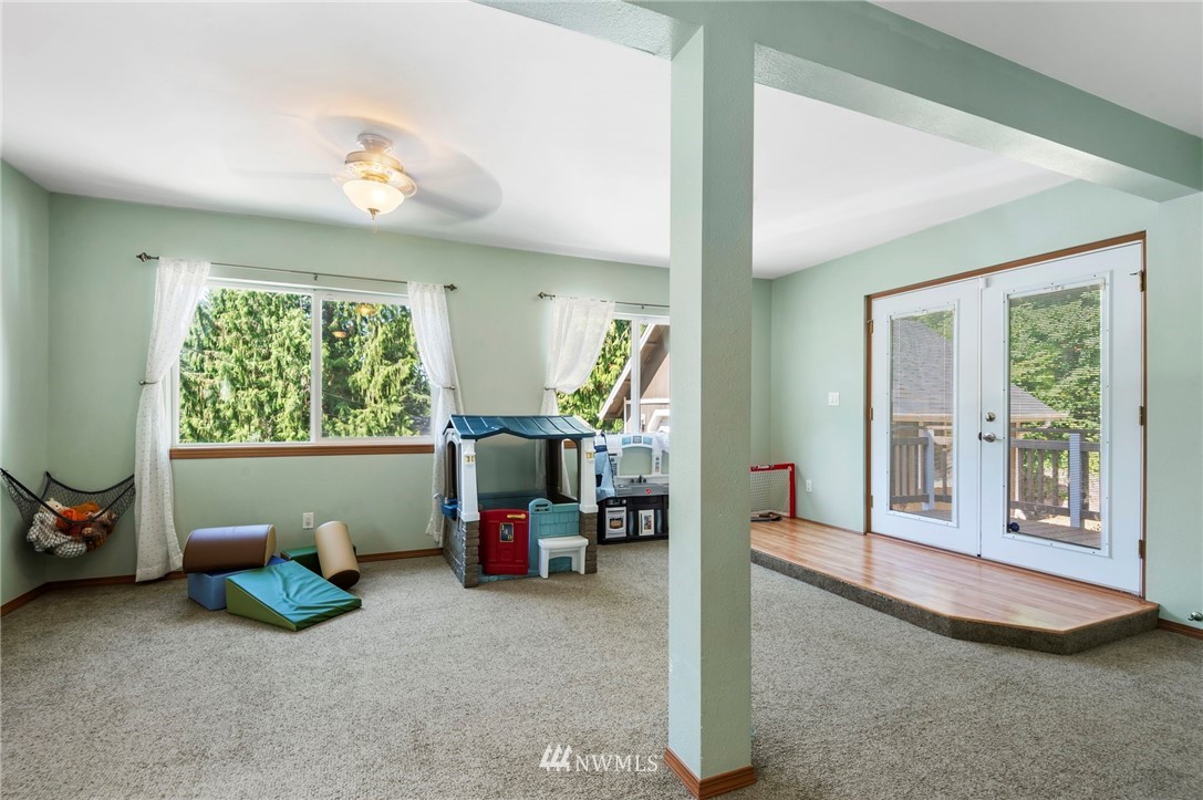 4206 Kelly Road Bremerton, WA 98312 - Photo 11 of 33 Gallery Image 11
