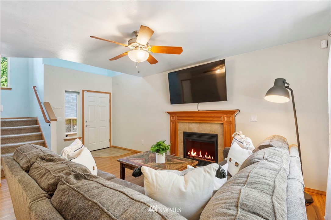 4206 Kelly Road Bremerton, WA 98312 - Photo 3 of 33 Gallery Image 3