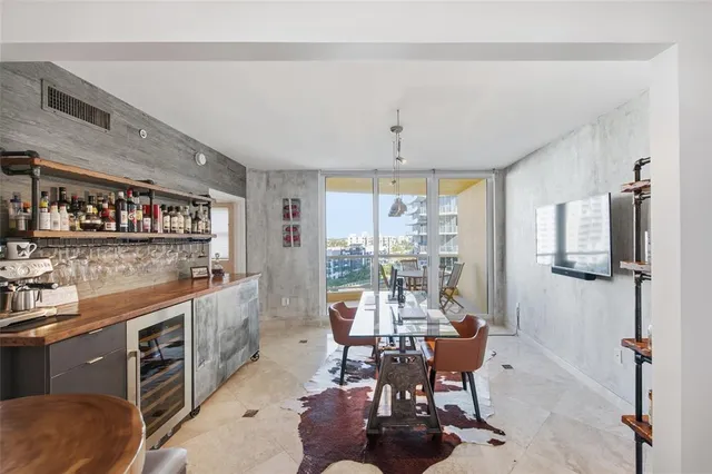 $1,599,000 | 2110 North Ocean Boulevard, Unit 9D, Fort Lauderdale, FL 33305