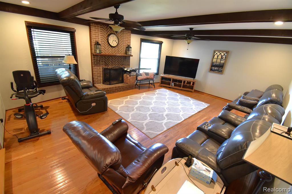439 Shellbourne Drive Rochester Hills, MI 48309 - Photo 8 of 60