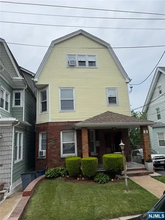 $2,500 | 3 Pleasant Place, Unit 2, Kearny, NJ 07032