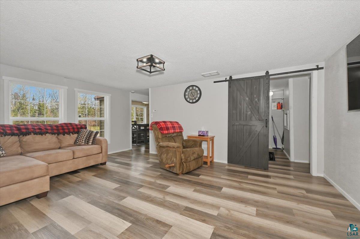4304 East County Rd B Superior, WI 54880 - Photo 10 of 42 Gallery Image 10