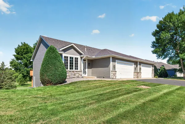 $347,900 | 518 Buffalo Run Road, Buffalo, MN 55313