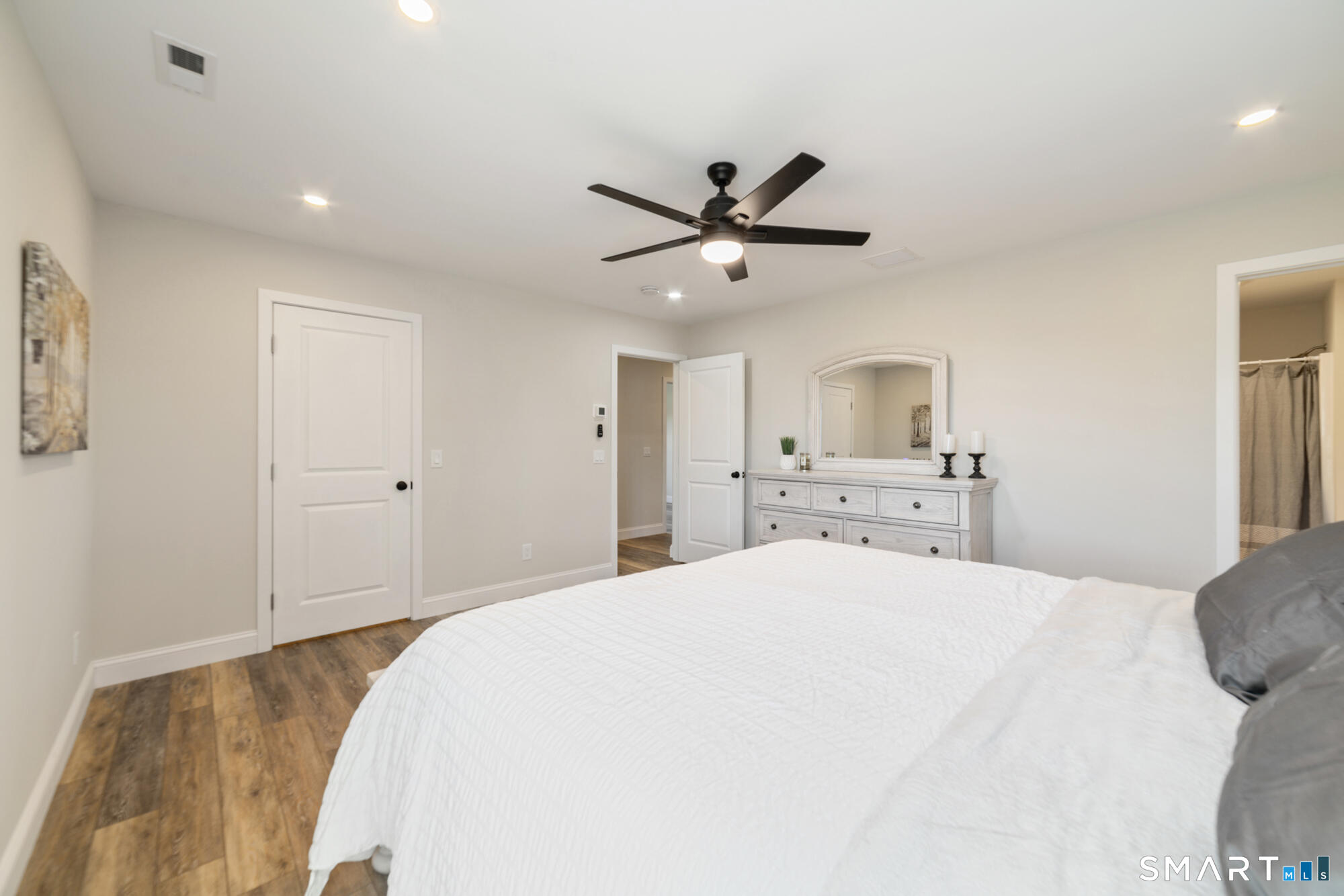 85 Vanderbilt Road Bristol, CT 06010 - Photo 19 of 34