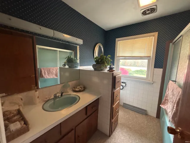 $1,150,000 | 15871 18th Road, Argos, IN 46501