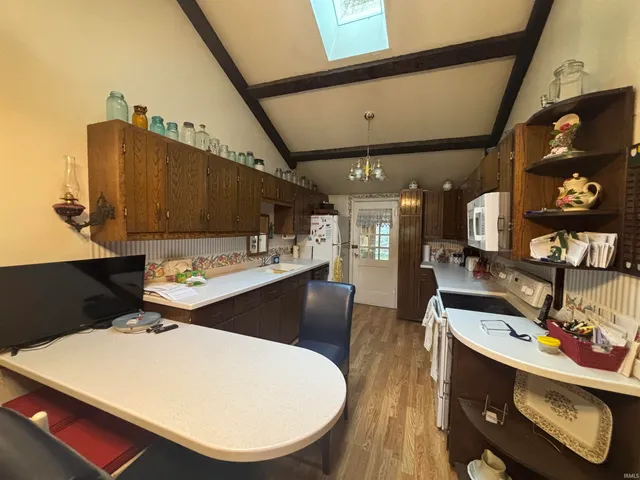 $1,150,000 | 15871 18th Road, Argos, IN 46501