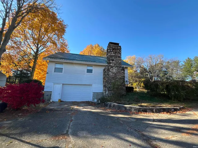 $1,150,000 | 15871 18th Road, Argos, IN 46501