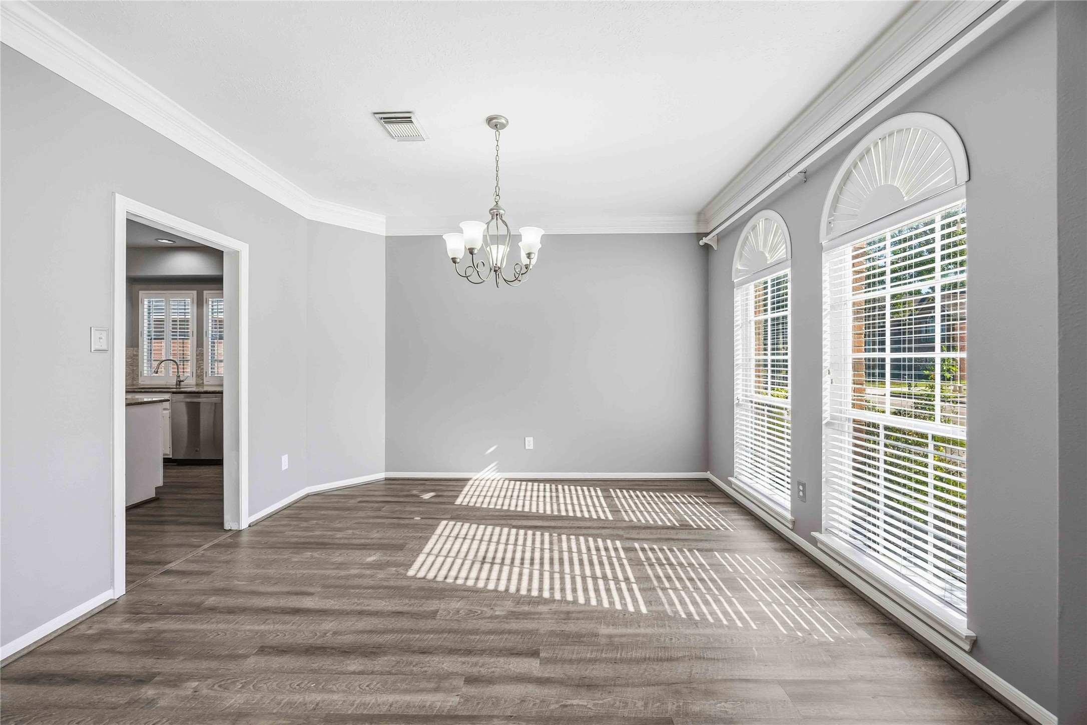 3610 Walnut Forest Lane Spring, TX 77388 - Photo 8 of 35