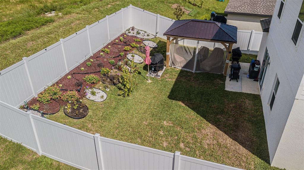 5265 Cricket Hill Road Brooksville, FL 34602 - Photo 8 of 30 a view of balcony with furniture