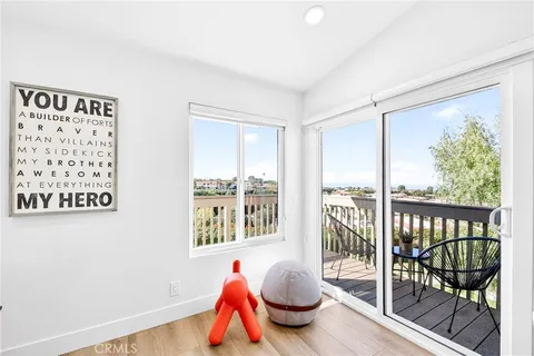 $1,350,000 | 25 Hilltop Circle, Rancho Palos Verdes, CA 90275