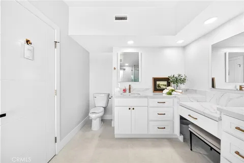 $1,350,000 | 25 Hilltop Circle, Rancho Palos Verdes, CA 90275