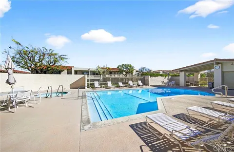 $1,350,000 | 25 Hilltop Circle, Rancho Palos Verdes, CA 90275