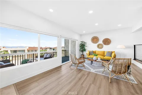 $1,350,000 | 25 Hilltop Circle, Rancho Palos Verdes, CA 90275