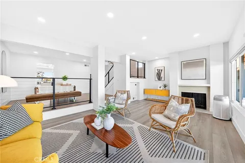 $1,350,000 | 25 Hilltop Circle, Rancho Palos Verdes, CA 90275