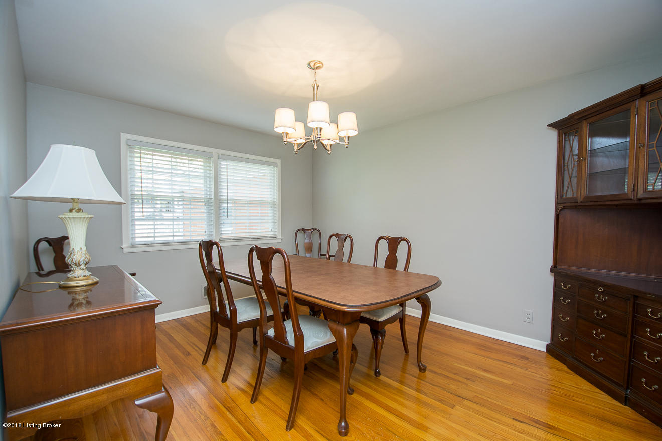 3247 Beals Branch Road Louisville, KY 40206 - Photo 11 of 48 Formal Dining Room