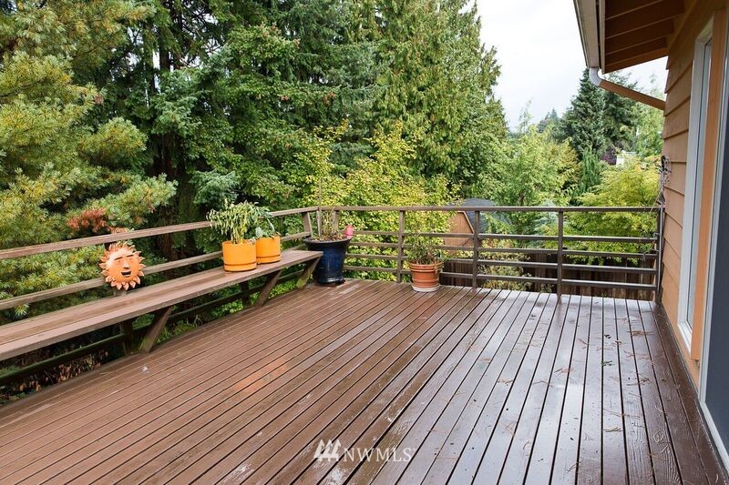 694 13th Way Southwest Edmonds, WA 98020 - Photo 15 of 25 Gallery Image 15