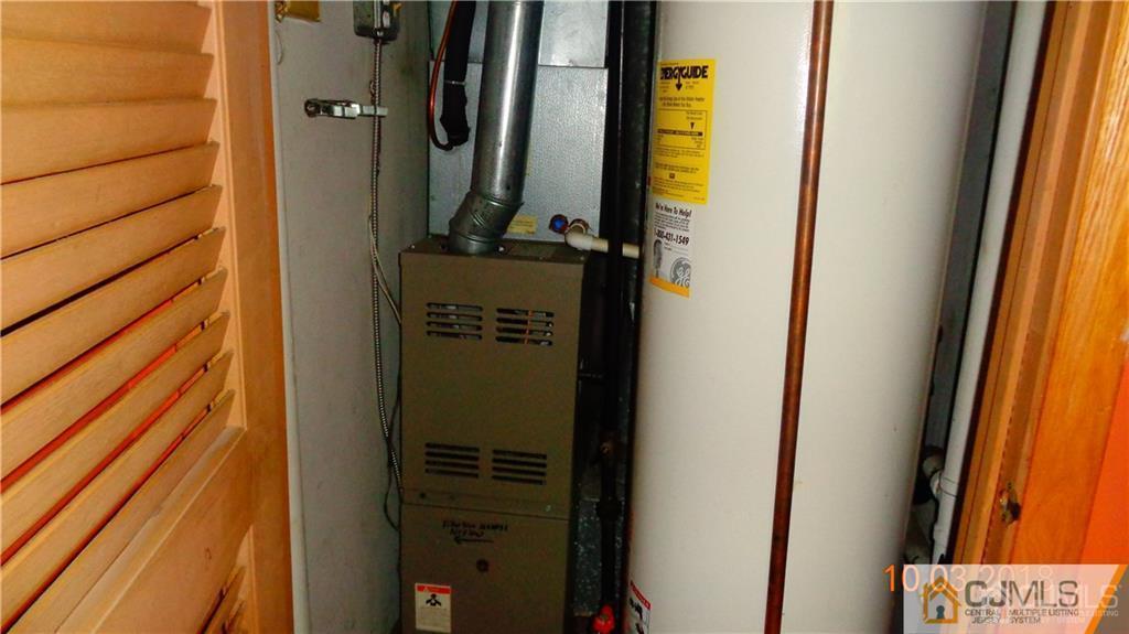 7 Florida Grove Road, Unit 3 Keasbey, NJ 08832 - Photo 12 of 13 Gallery Image 12