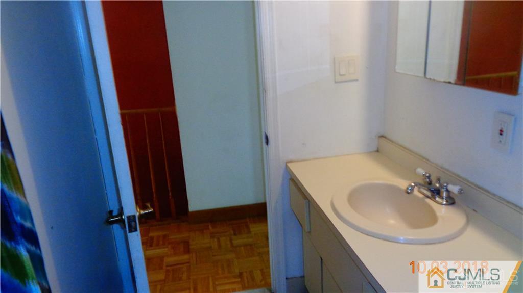 7 Florida Grove Road, Unit 3 Keasbey, NJ 08832 - Photo 9 of 13 Gallery Image 9