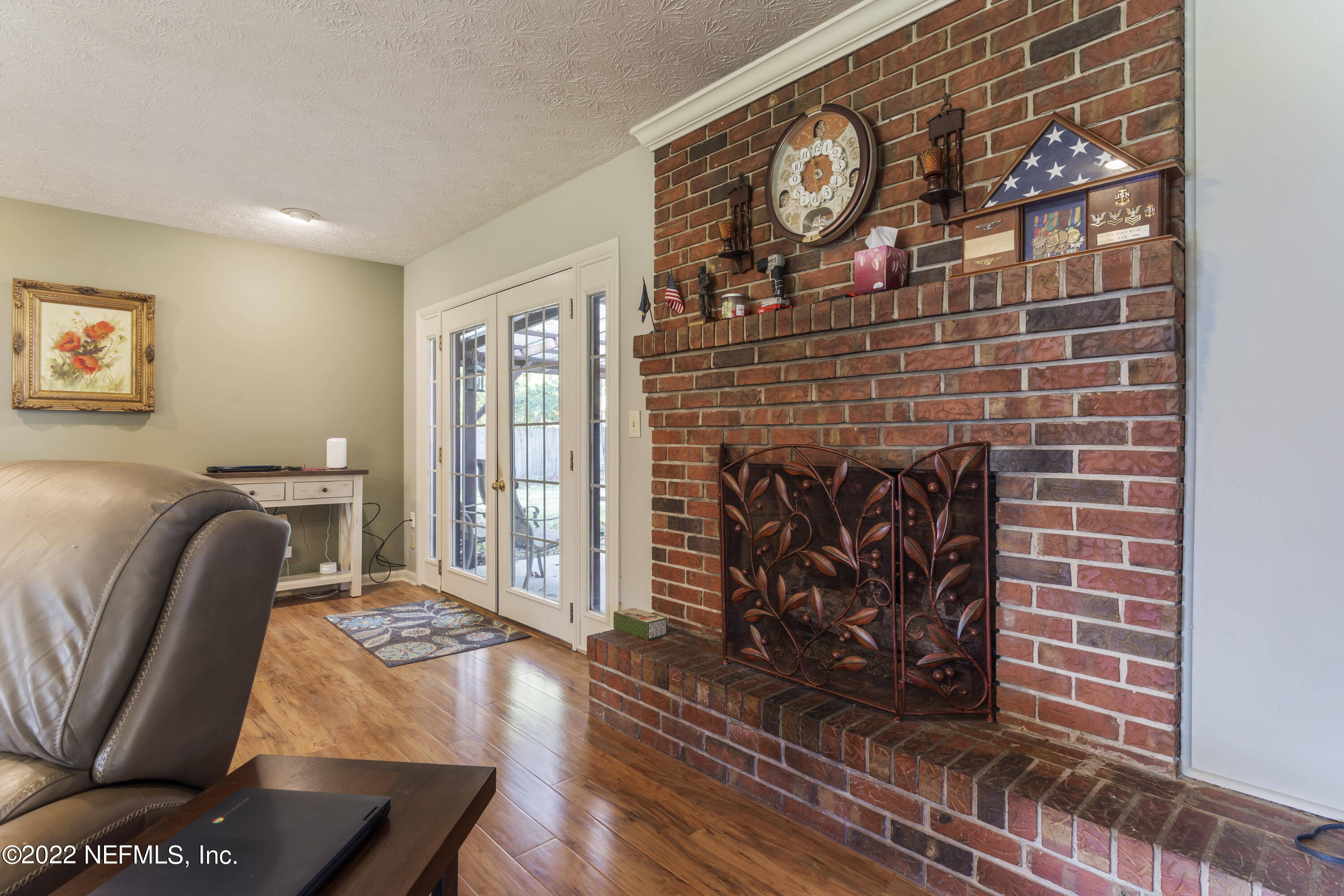 4208 Cedar Road Orange Park, FL 32065 - Photo 9 of 37 a living room with furniture