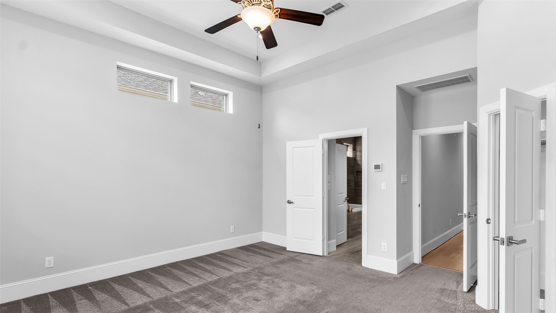 5429 Larkin Street Houston, TX 77007 - Photo 35 of 47 a view of an empty room