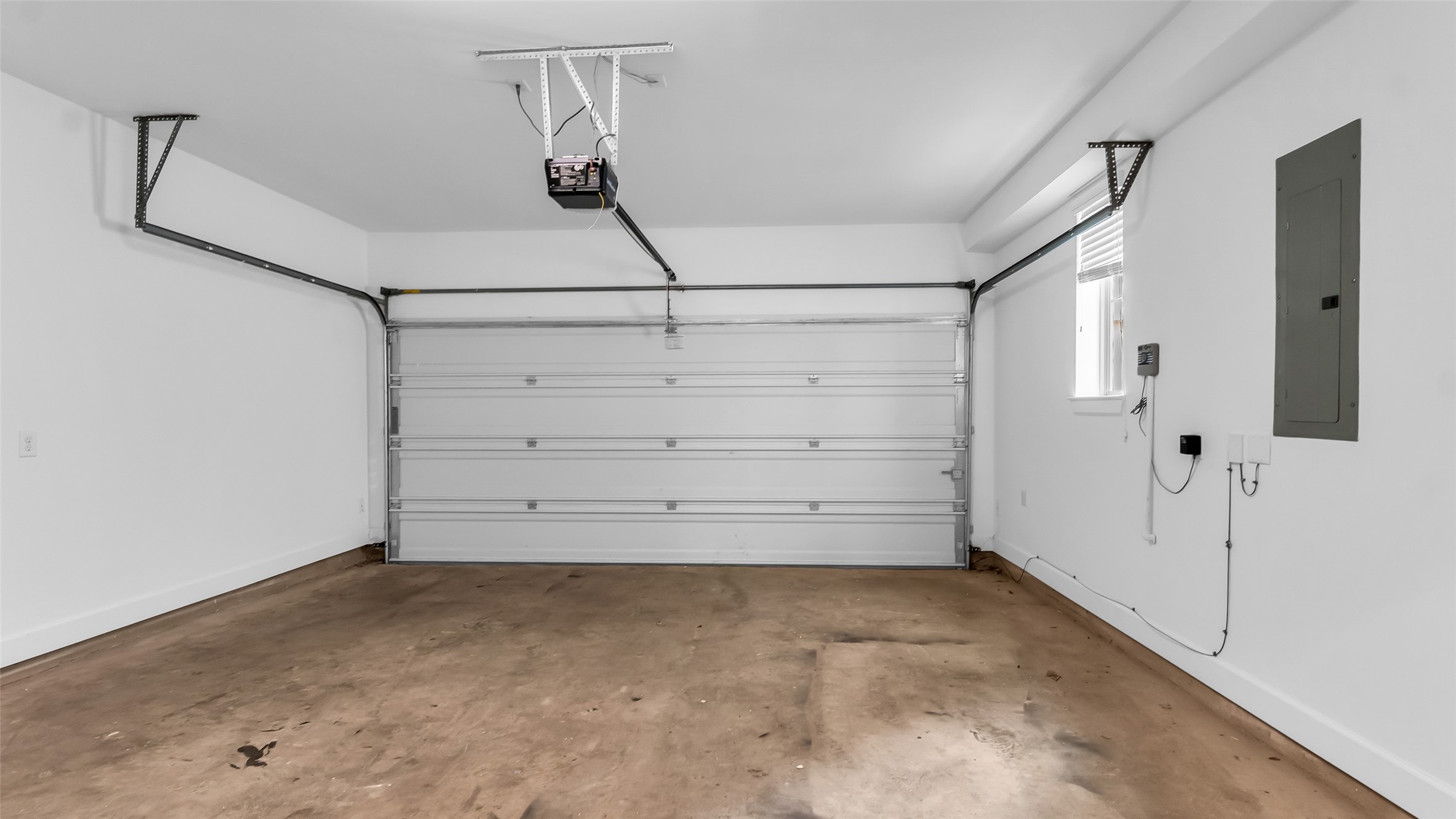 5429 Larkin Street Houston, TX 77007 - Photo 6 of 47 a view of small space