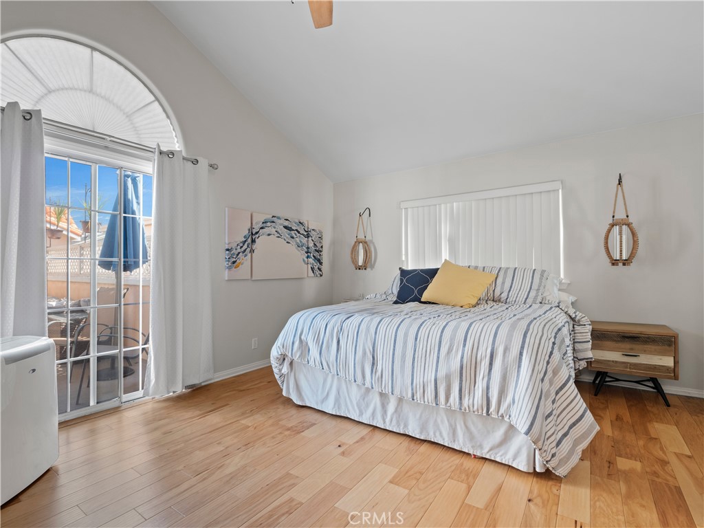 2517 Rockefeller Lane, Unit B Redondo Beach, CA 90278 - Photo 9 of 36 a bedroom with a bed and a window