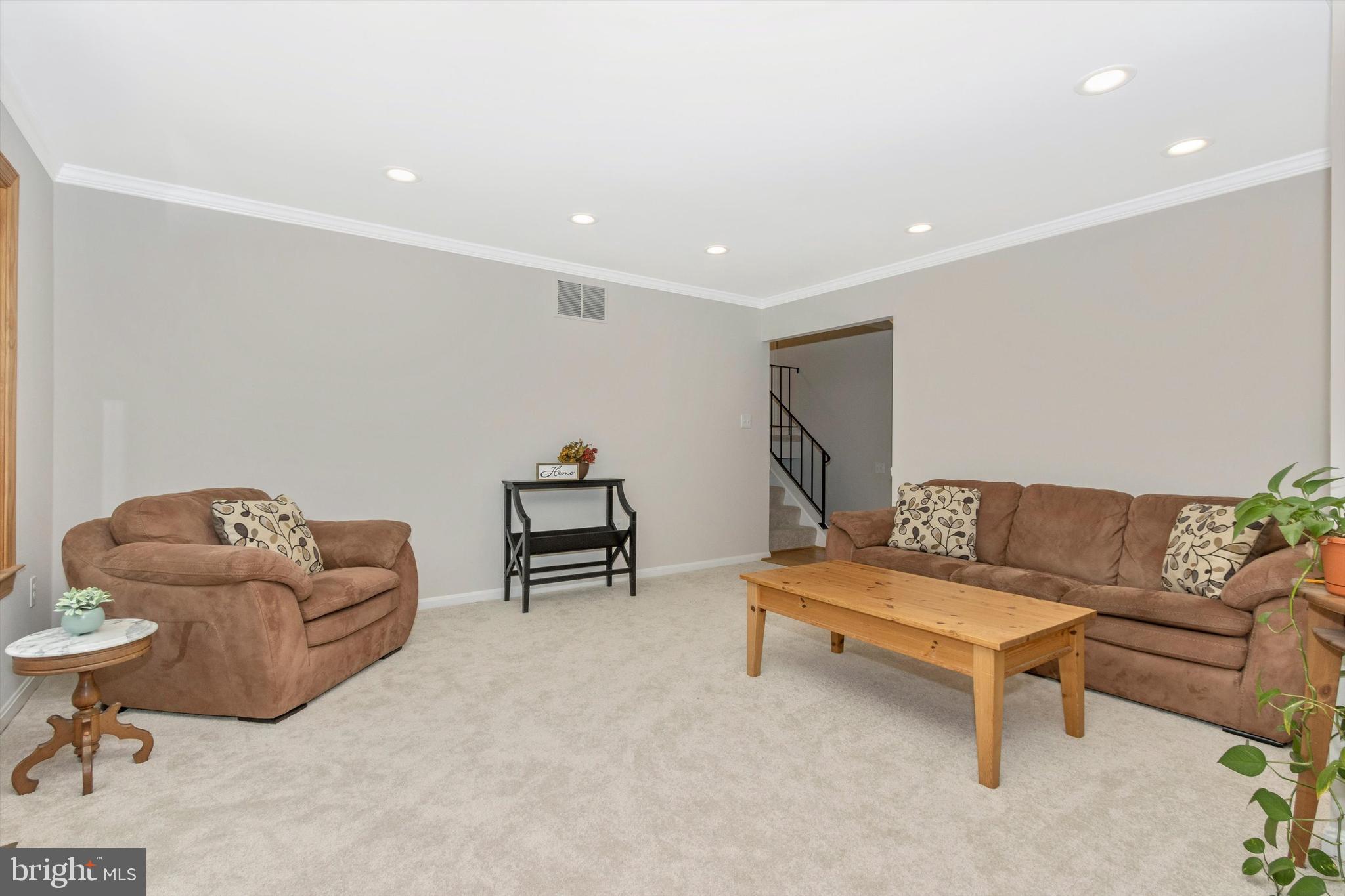 24421 Welsh Road Gaithersburg, MD 20882 - Photo 11 of 43 Freshly Painted Interior