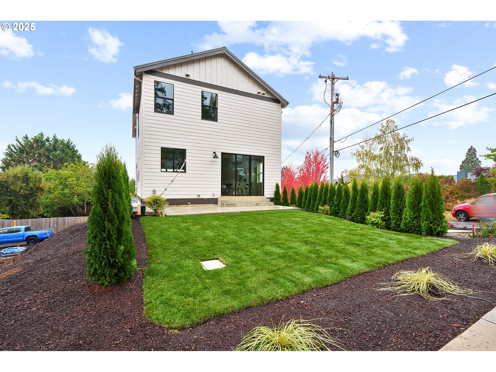 6024 Southwest 18th Drive Portland, OR 97239 - Photo 46 of 46 a front view of a house with garden