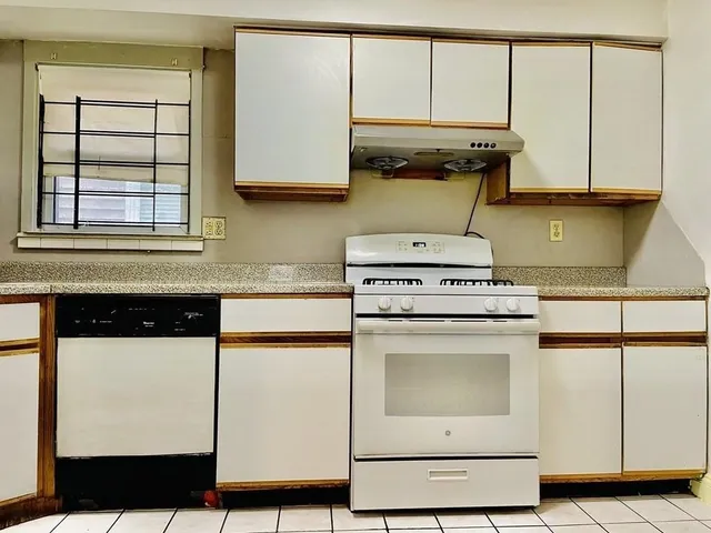 $3,300 | 188 Main Street, Unit 2, Malden, MA 02148