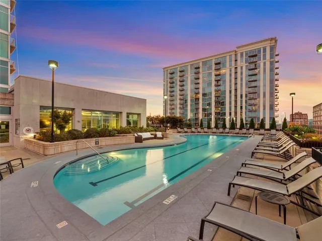 $310,000 | 250 Pharr Road Northeast, Unit 806, Atlanta, GA 30305