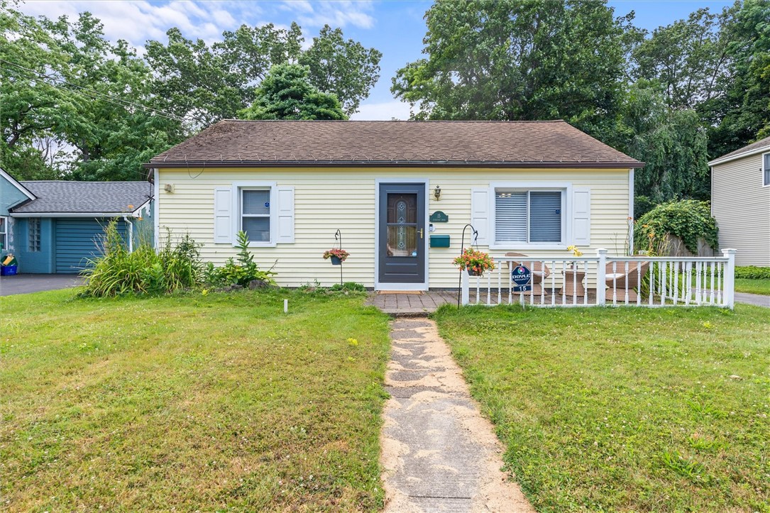 15 Penhurst Road Brighton, NY 14610 - Photo 1 of 1