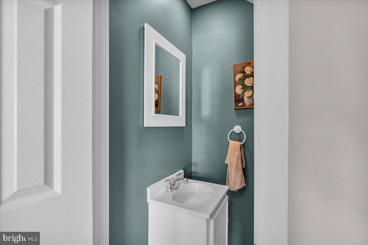 1083 Harbour Drive Palmyra, NJ 08065 - Photo 14 of 30