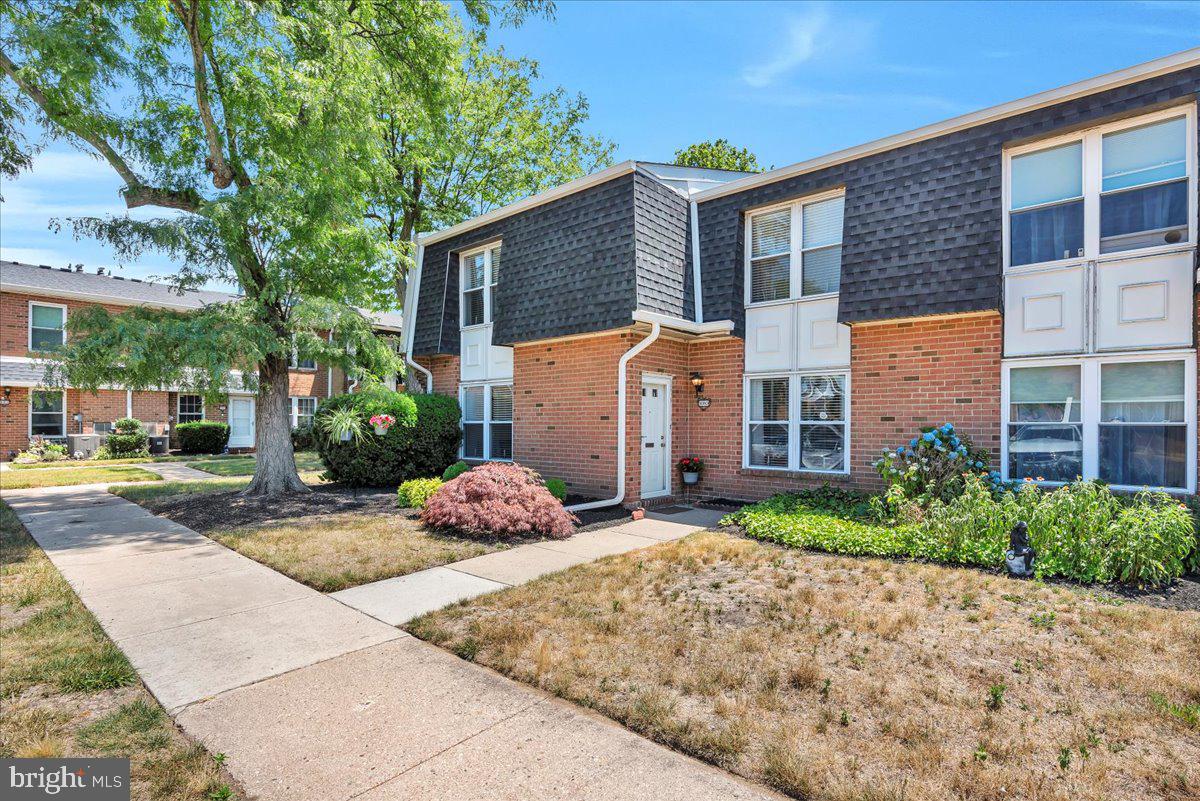 1083 Harbour Drive Palmyra, NJ 08065 - Photo 2 of 30