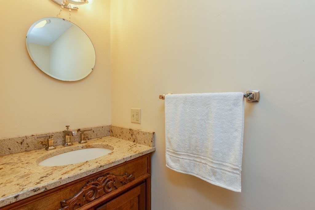 54 Park Road Chelmsford, MA 01824 - Photo 13 of 29