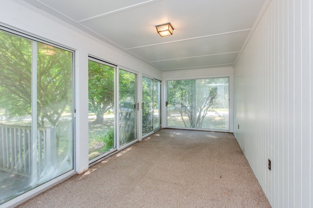 54 Park Road Chelmsford, MA 01824 - Photo 16 of 29