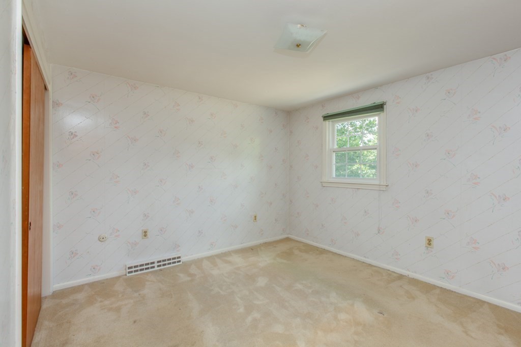 54 Park Road Chelmsford, MA 01824 - Photo 23 of 29