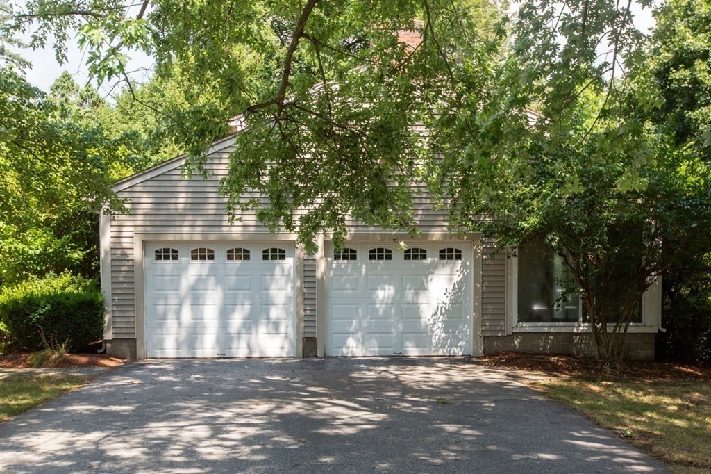 54 Park Road Chelmsford, MA 01824 - Photo 3 of 29