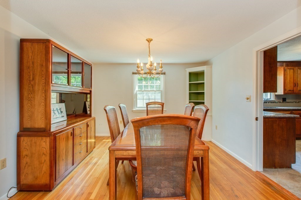 54 Park Road Chelmsford, MA 01824 - Photo 7 of 29