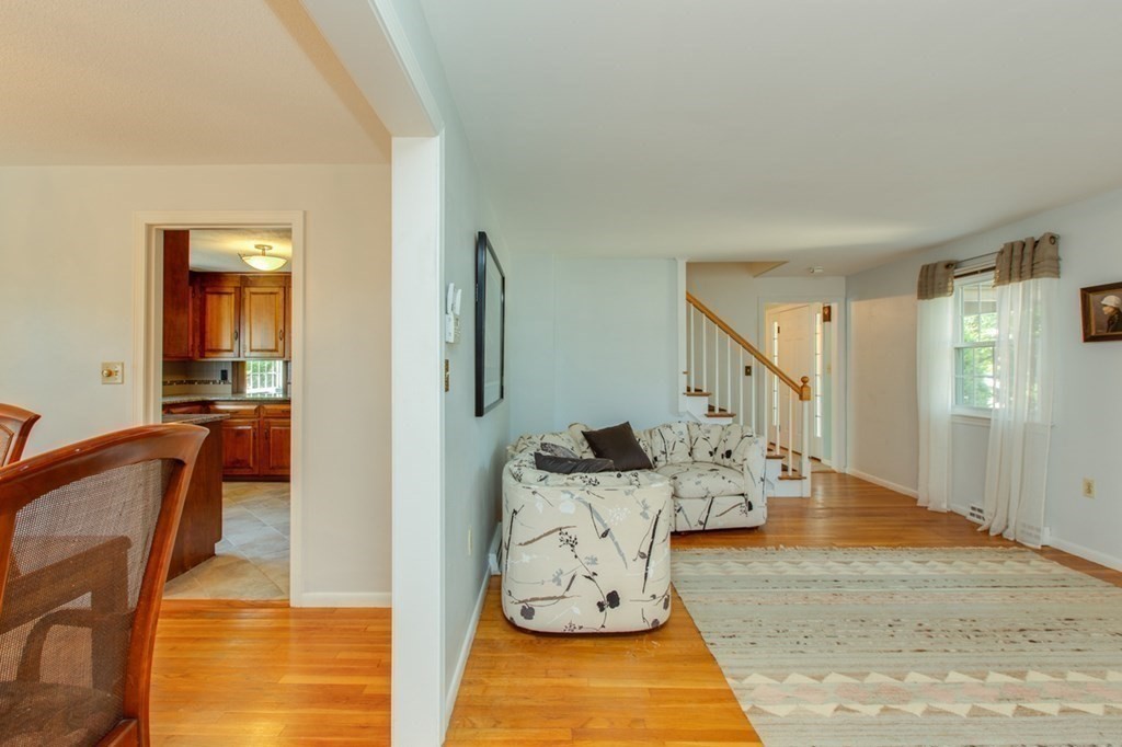 54 Park Road Chelmsford, MA 01824 - Photo 8 of 29