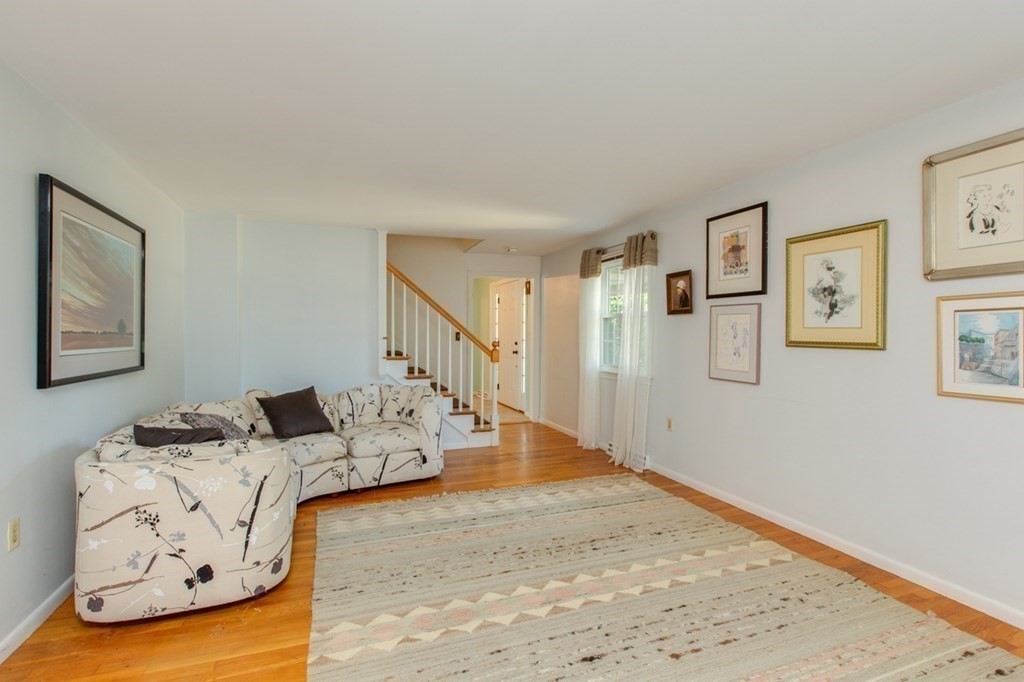 54 Park Road Chelmsford, MA 01824 - Photo 9 of 29