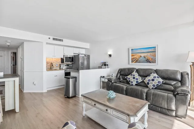 $234,900 | 5523 North Ocean Boulevard, Unit 1412, Myrtle Beach, SC 29577