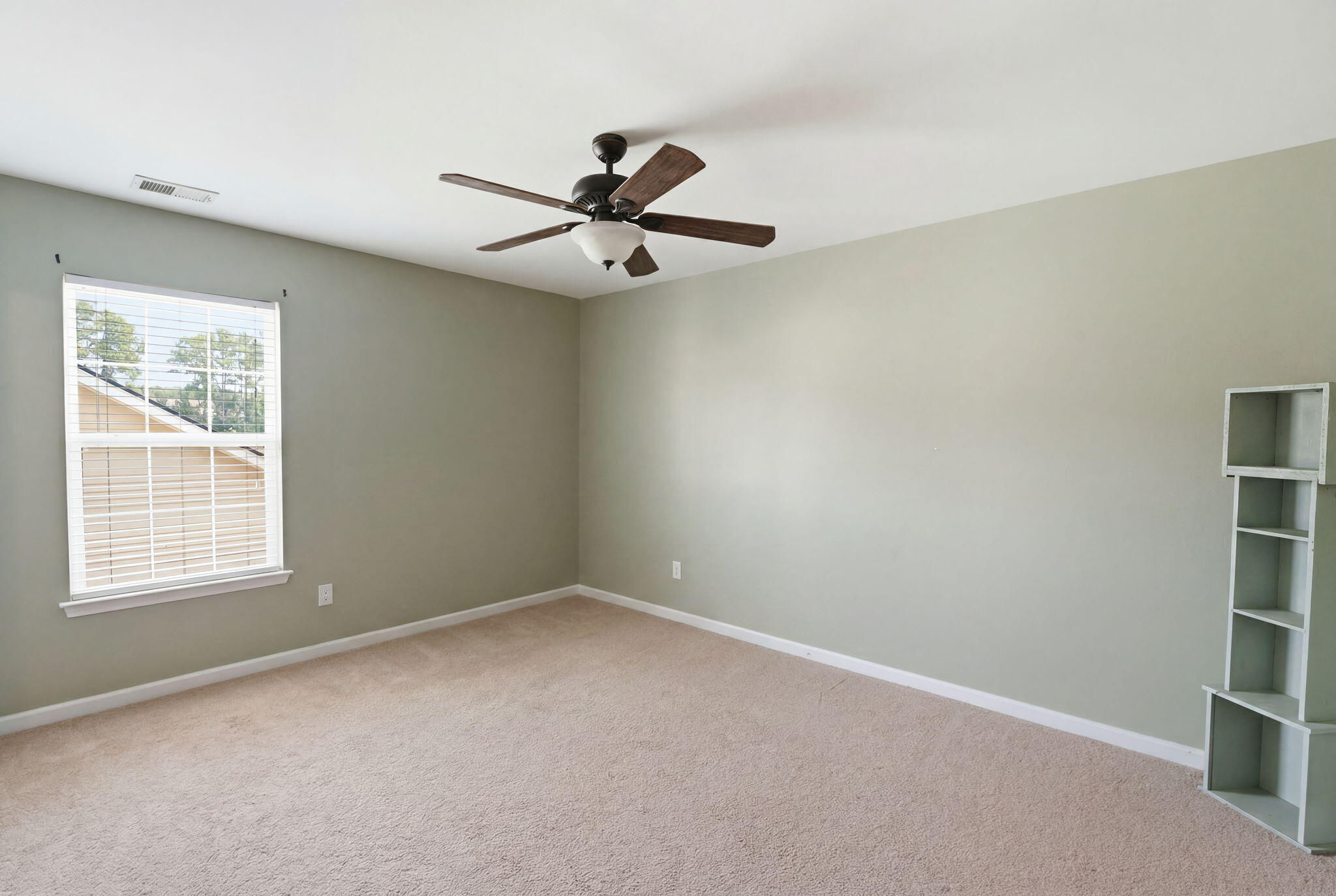 128 Charlesfort Way Moncks Corner, SC 29461 - Photo 33 of 65 34-web-or-mls-_DSC4822_declutter_501caa4