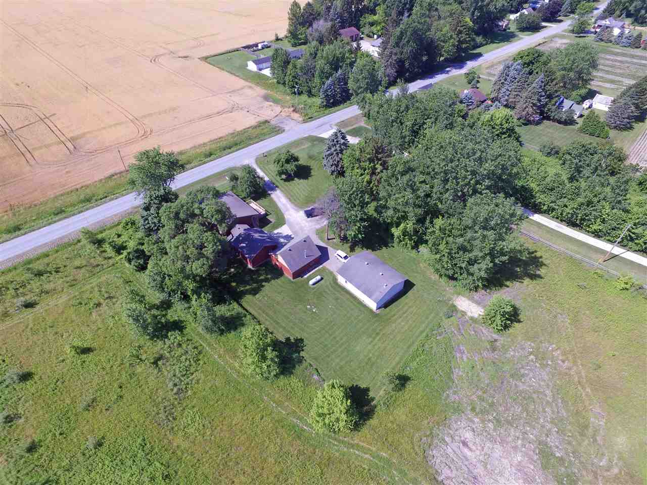 6360 Pierce Road Freeland, MI 48623 - Photo 27 of 28 31386901-26.JPG