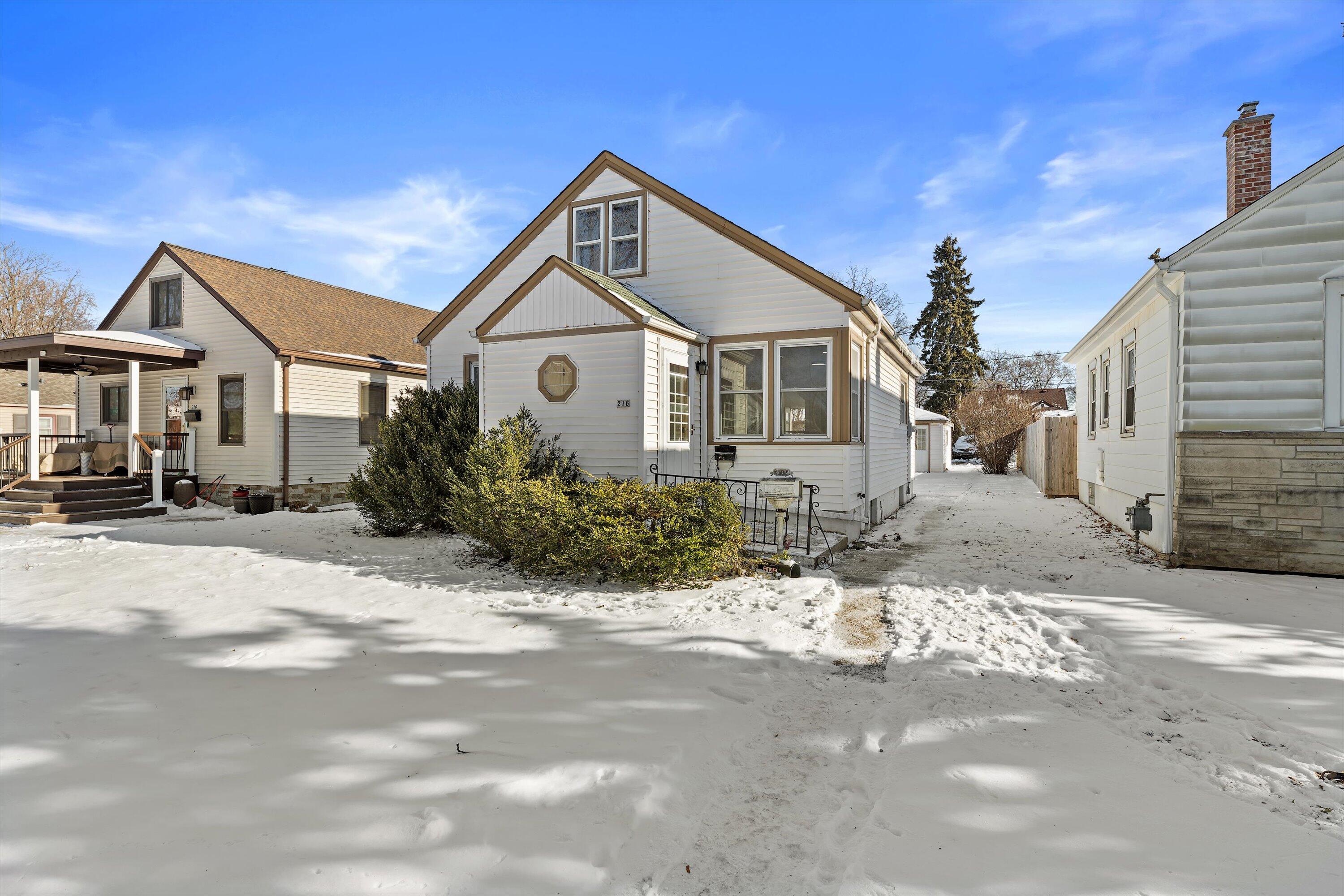 216 South 74th Street Milwaukee, WI 53214 - Photo 20 of 22 Front of House