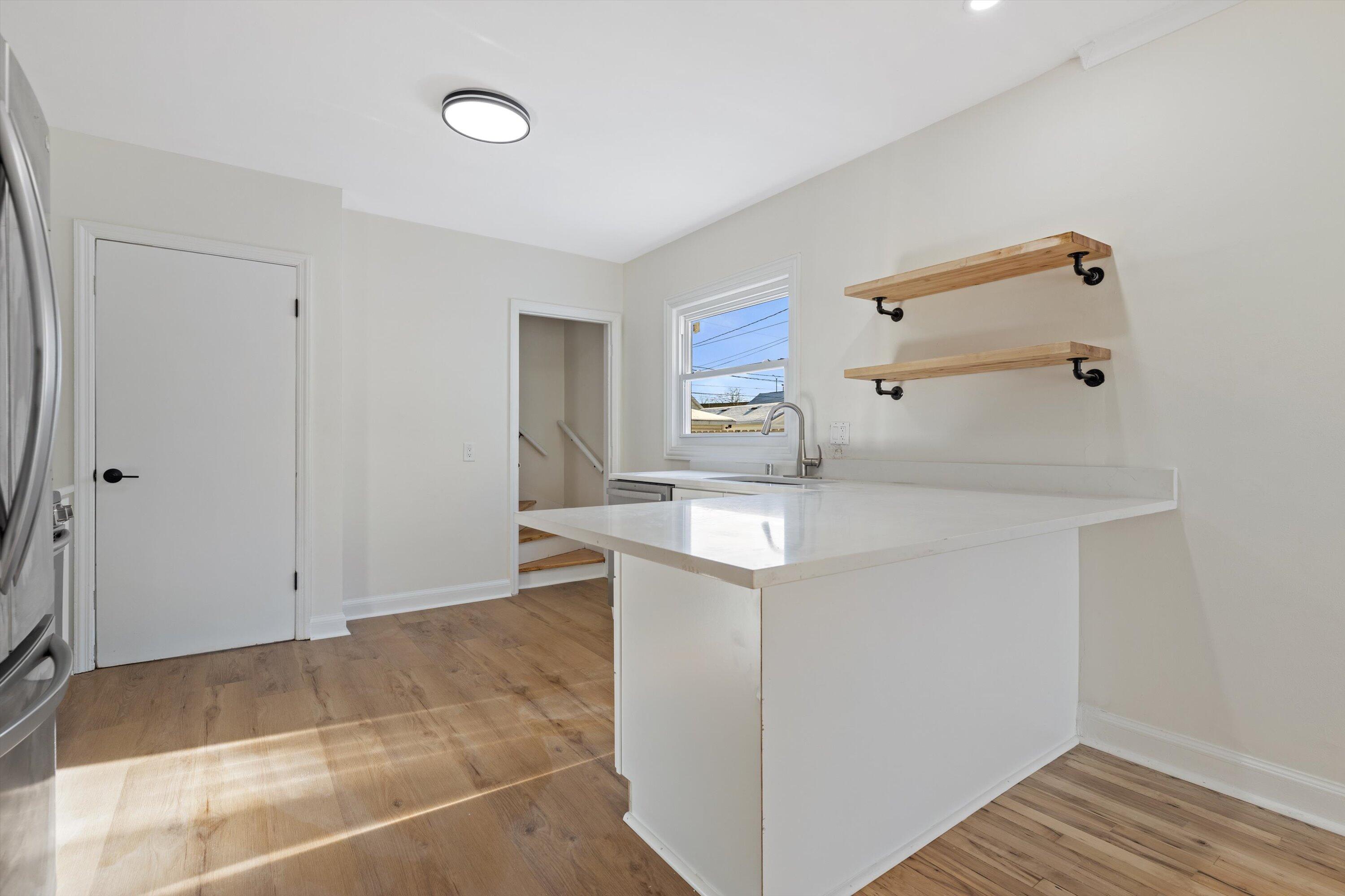 216 South 74th Street Milwaukee, WI 53214 - Photo 6 of 22 Kitchen