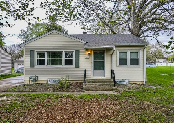 $179,900 | 3153 Sportsman Club Road, Bourbonnais, IL 60914