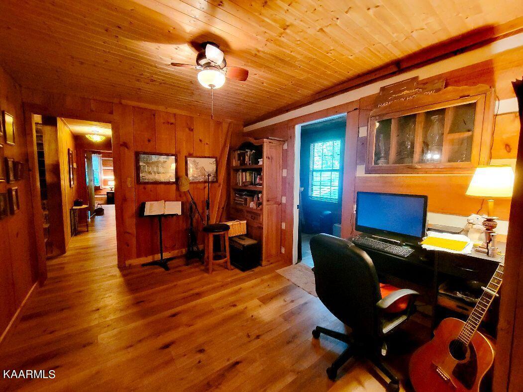 618 Coon Hollow Road Sunbright, TN 37872 - Photo 17 of 60 Office Main
