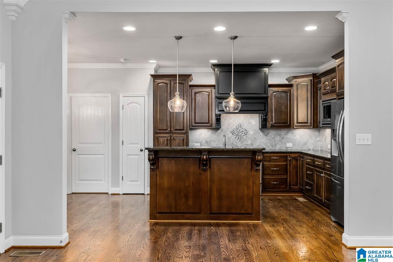 1301 West Grande View Lane Alabaster, AL 35114 - Photo 12 of 47