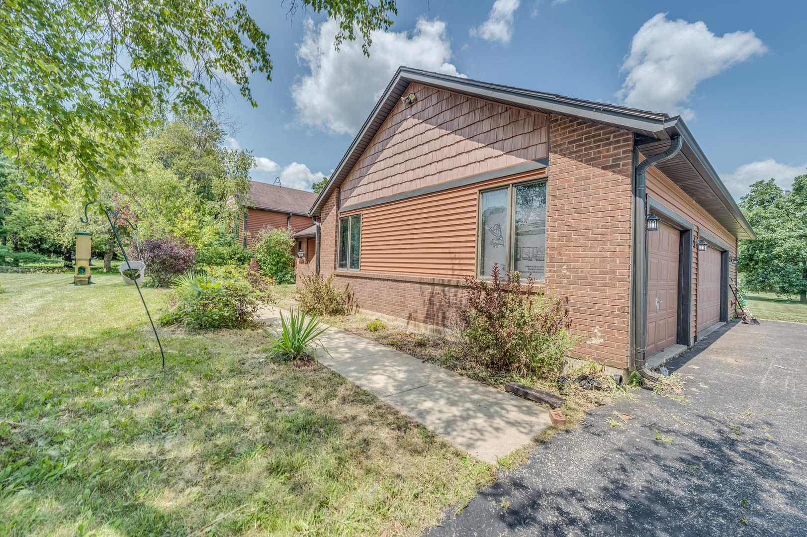 41W700 Lenz Road Elgin, IL 60124 - Photo 2 of 30 Gallery Image 2