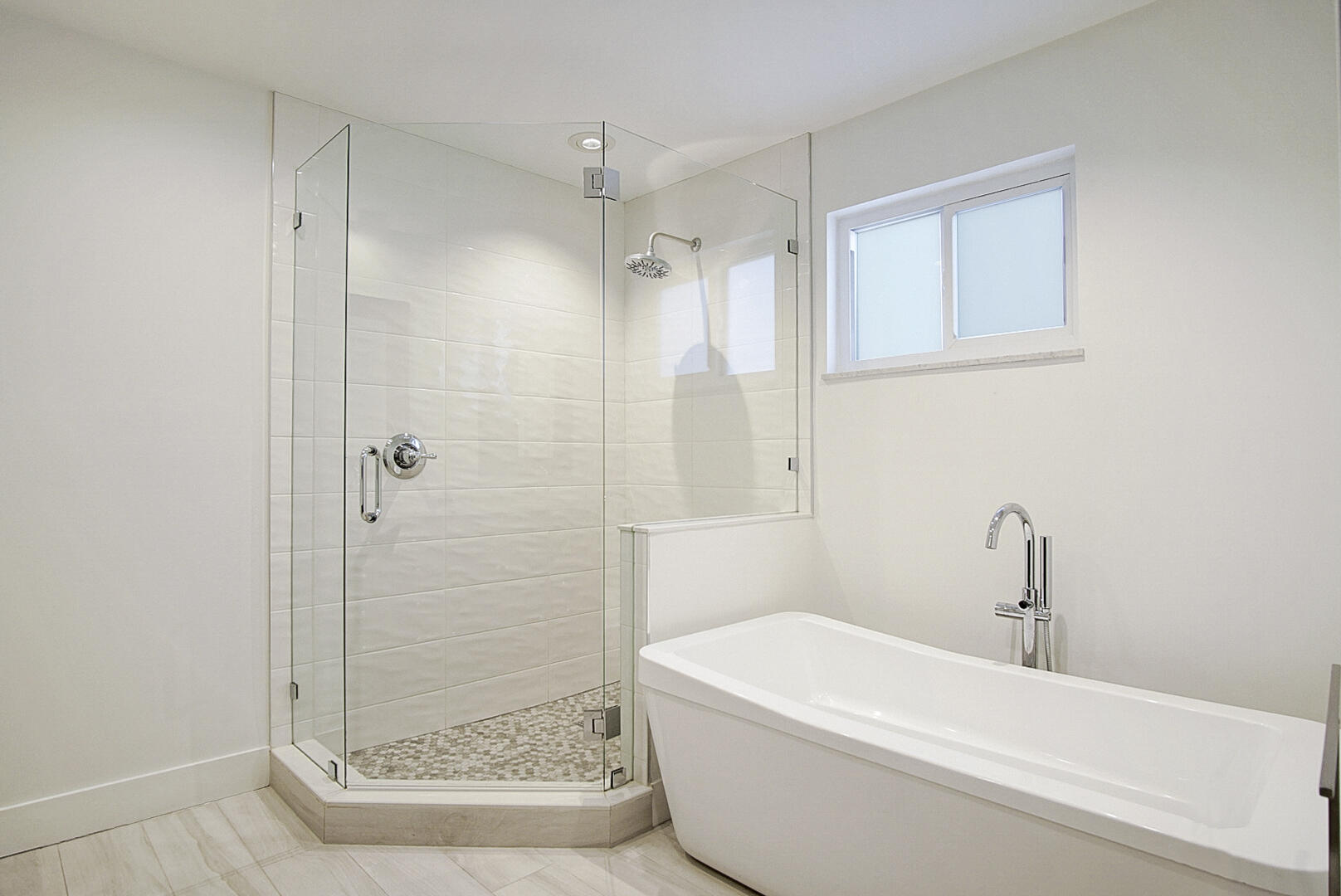 924 Pompano Drive Jupiter, FL 33458 - Photo 23 of 36 Photo Nov 08 2025, 2 53 28 PM